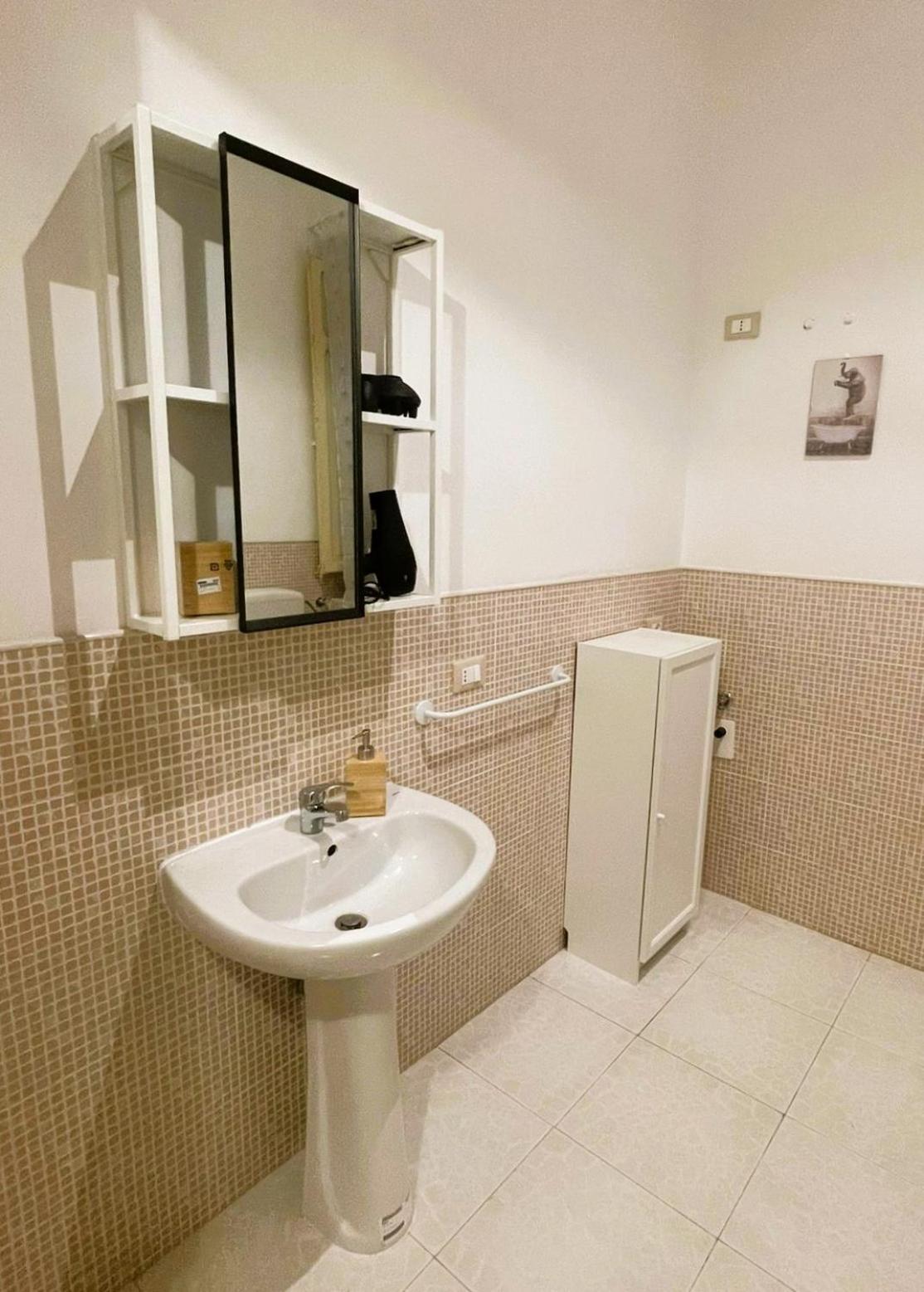 Olivuzza Rooms In Apartment Palermo Exterior photo