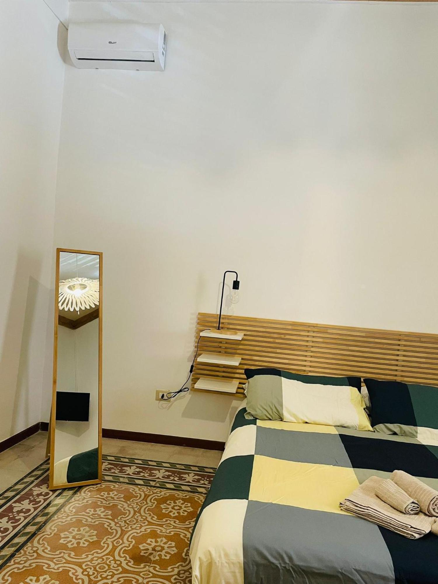 Olivuzza Rooms In Apartment Palermo Exterior photo